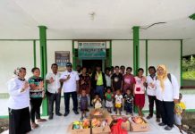 Pemberian PMT kepada Balita dan Ibu Hamil || Puskesmas Yobi Distrik Yapen Utara Serui-Papua